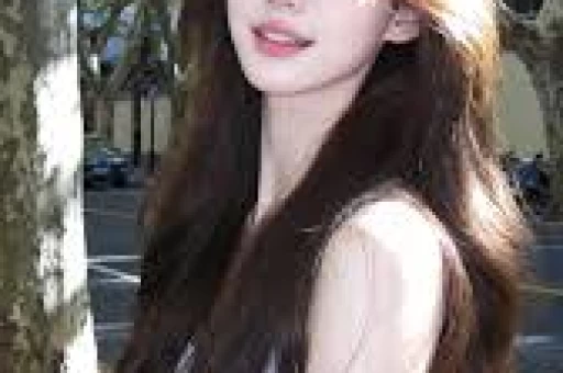 曝黄景瑜王玉雯恋情：火速辟谣背后内娱吃瓜该有边界感